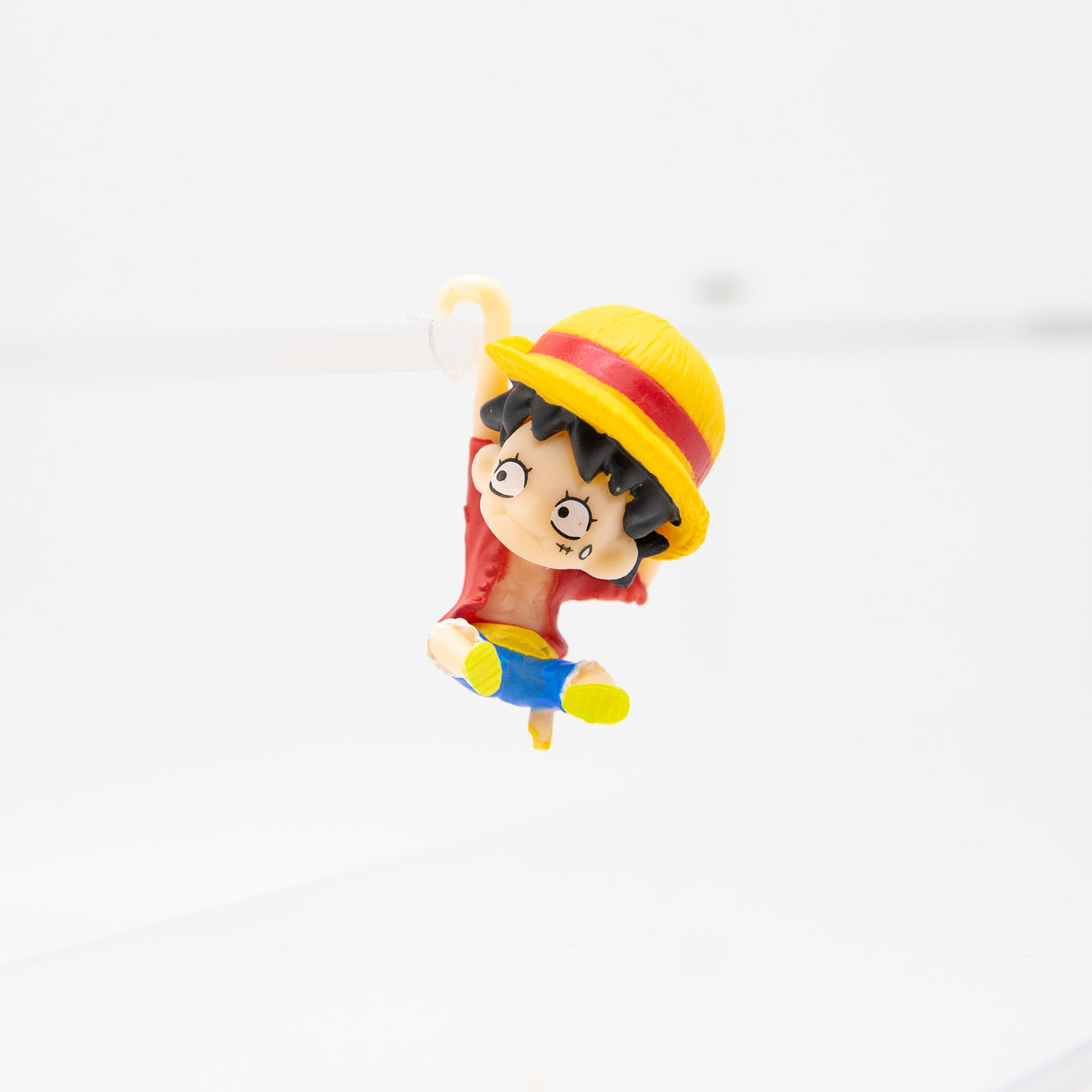 本物のワンピースガチャポンフィギュア ルフィ ロー エース  - Capsule Toy Gashapon のレビューと価格